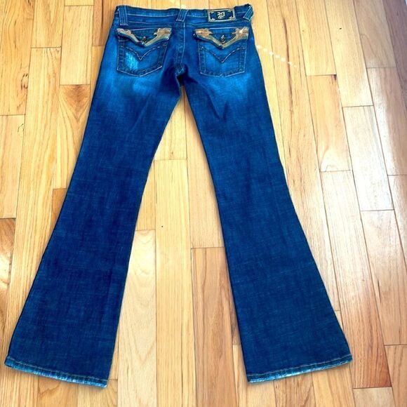 Flared Distressed Embroidered Pocket Jean w/ Boot Cut Flare Size 7 - Picture 5 of 11